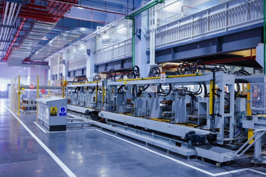 A picture of a manufacturing factory